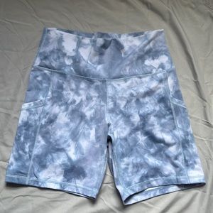 Offline by aerie- The hugger bike short hi-rise size large